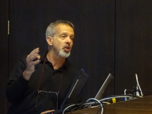 Prof. Georg Kaser spricht beim Jungchemiker-Vortrag