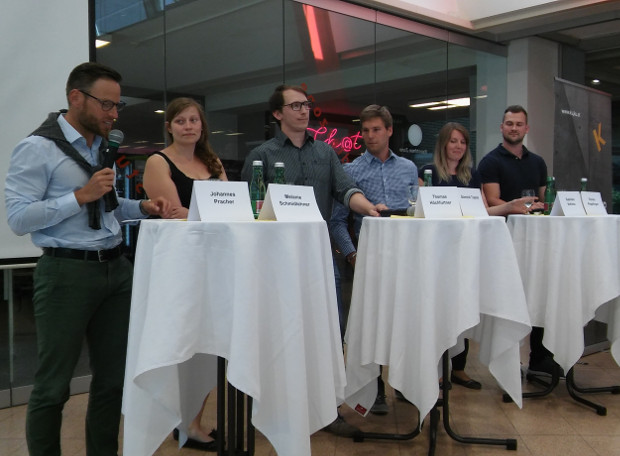 Graduates of the JKU Linz described their experience of the transition to professional life